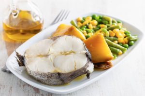 đồ ăn dặm cho bé Mẹ cần chuẩn bị thực phẩm tươi ngon, đảm bảo an toàn vệ sinh trước khi chế biến món ăn dặm cho bé