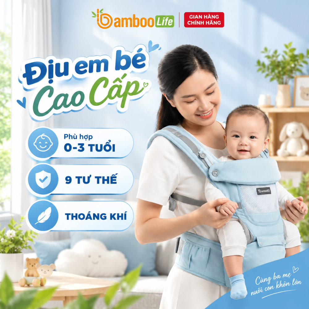 Ba mẹ theo dõi bé để đảm bảo an toàn khi địu