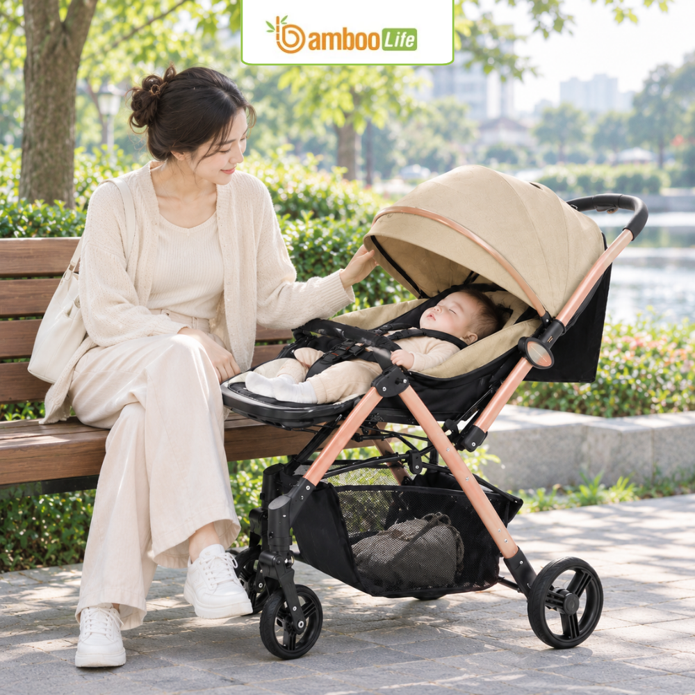 Trẻ sơ sinh nằm xe đẩy cần đảm bảo an toàn